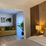 Casa Cristina 3*