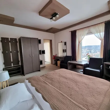 Casa Cristina 3*