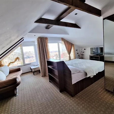 Casa Cristina Pensión 3*